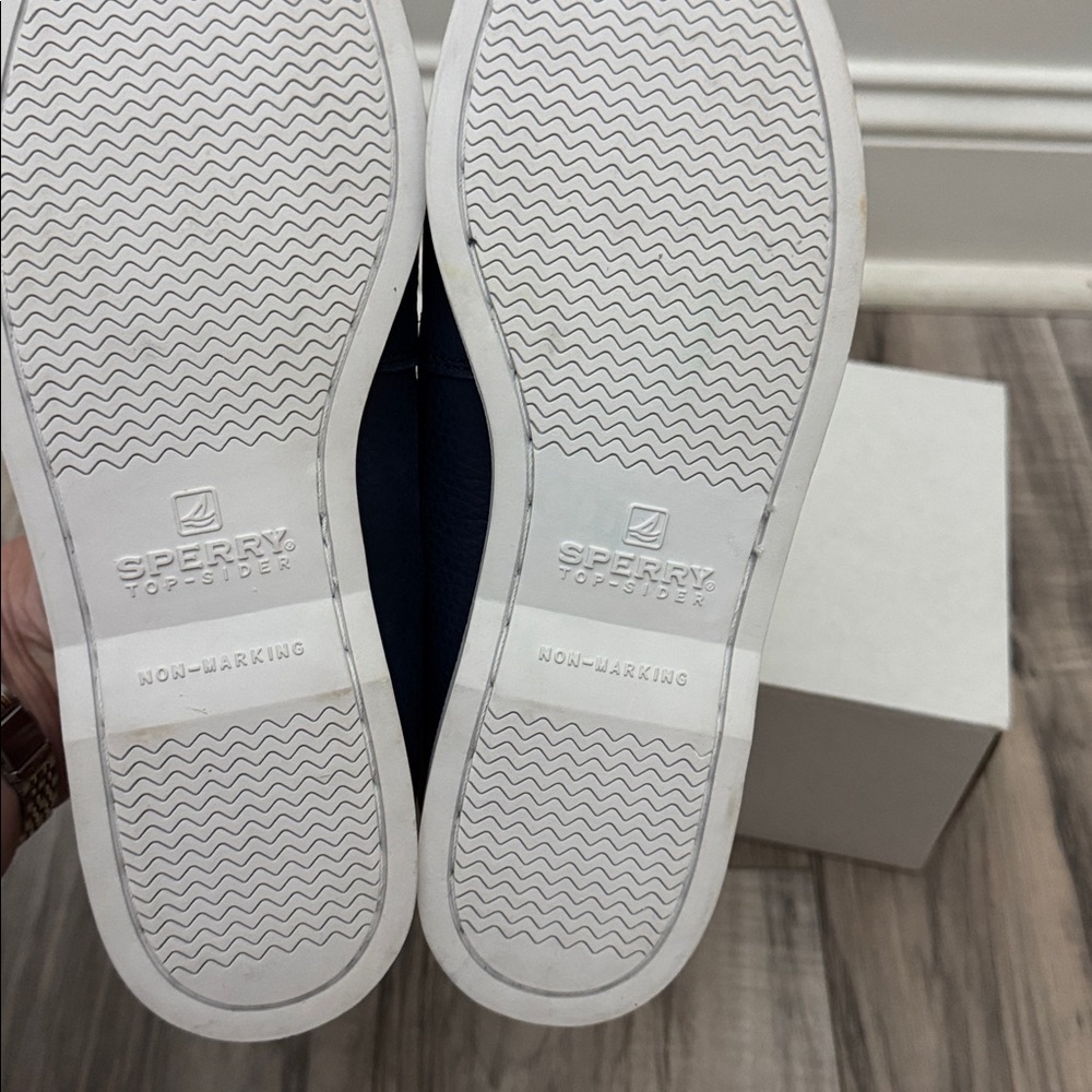 Sperry Vineyard Vines Edition - Picture 6 of 6